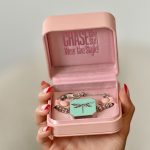 Bracelet with replaceable Lip Balm,brush and mirror - Image 6