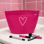 Bold Berry Cosmetic bag L - Image 3